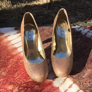 Glo Jeans golden heels